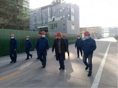 赏金船长医药董事长邱家军视察指导山东赏金船长药业项目建设